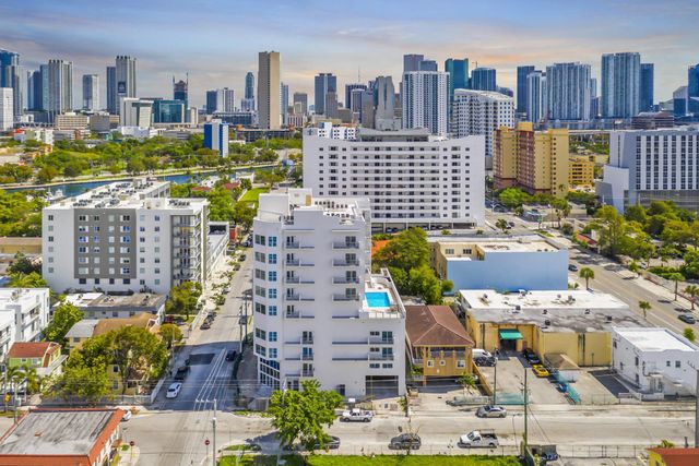 39 NW 7TH Avenue 405, Miami, FL 33128