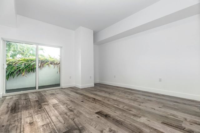 39 NW 7TH Avenue 405, Miami, FL 33128