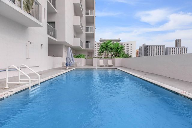 39 NW 7TH Avenue 405, Miami, FL 33128