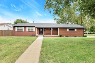 1120 N Murray, Wichita, KS 67212