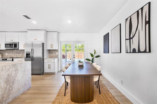 2101 N 56th Avenue, Hollywood, FL 33021