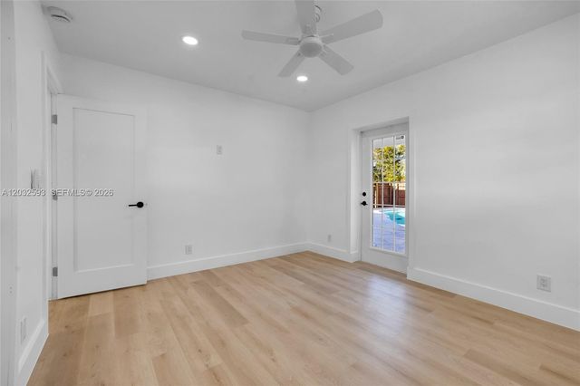 2101 N 56th Avenue, Hollywood, FL 33021