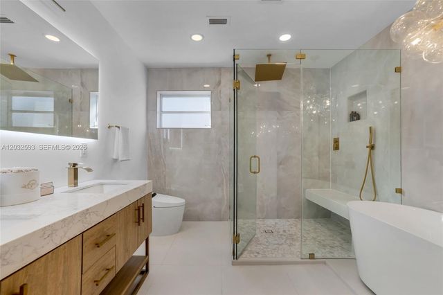 2101 N 56th Avenue, Hollywood, FL 33021
