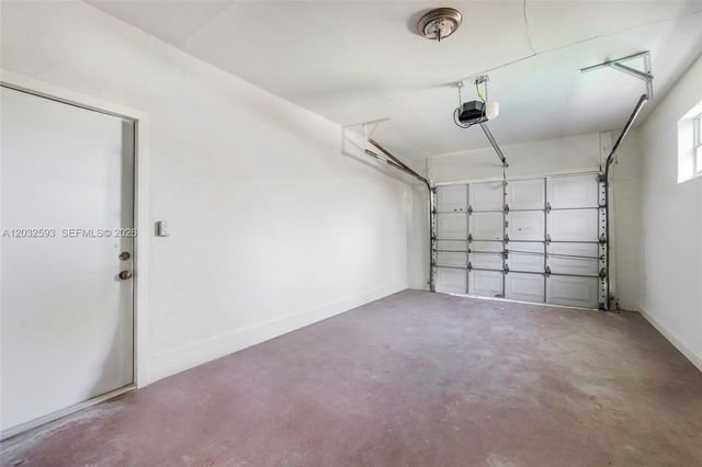 2101 N 56th Avenue, Hollywood, FL 33021