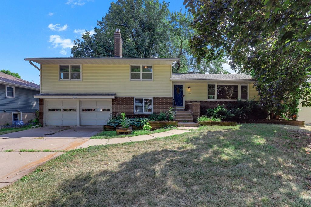 1866 Shryer Avenue W, Roseville, MN 55113 — photo 5