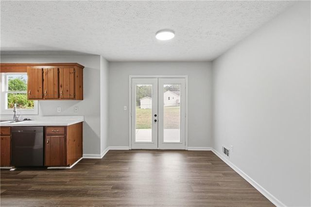 15 Fairfield Lane SW, Cartersville, GA 30120