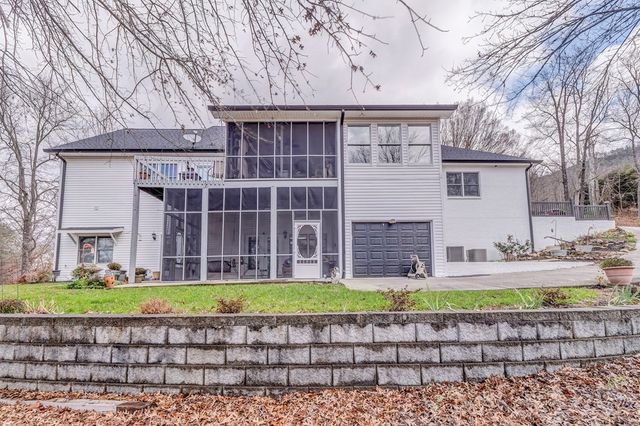 444 Battleline Drive, Rocky Face, GA 30740