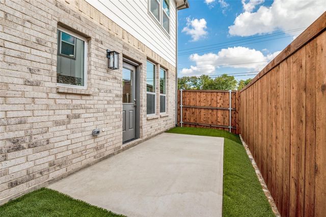 7307 Rubio Place, Dallas, TX 75235