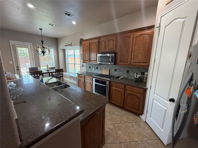 1011 Cadbury Lane, Forney, TX 75126