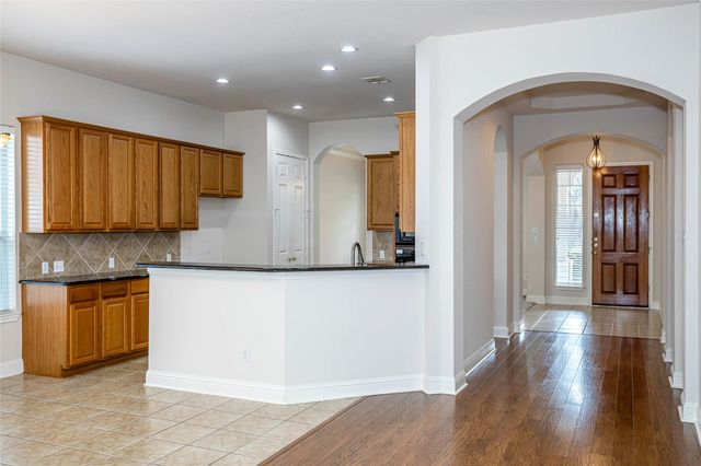 14524 American Kestrel DR, Austin, TX 78738