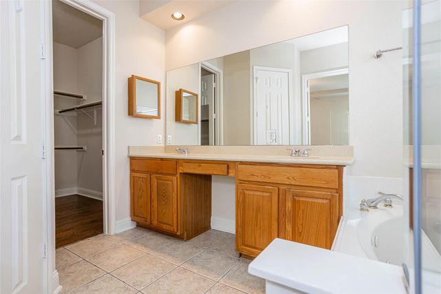 14524 American Kestrel DR, Austin, TX 78738