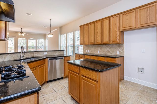 14524 American Kestrel DR, Austin, TX 78738