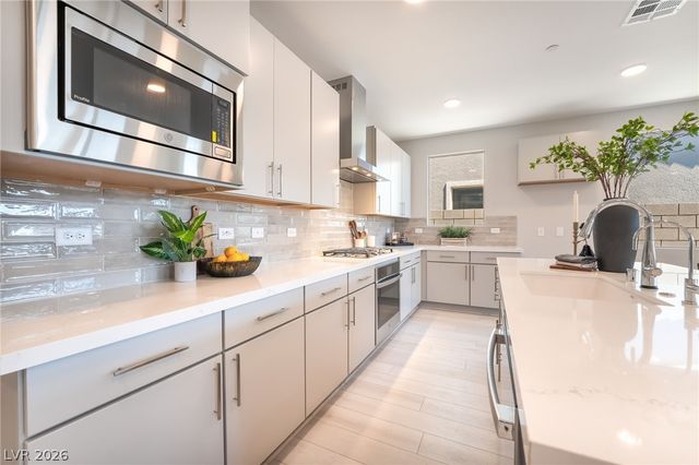 9229 Frazer Street, Las Vegas, NV 89166