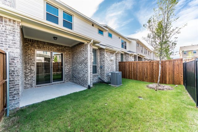 17704 Agave Lane, Dallas, TX 75252