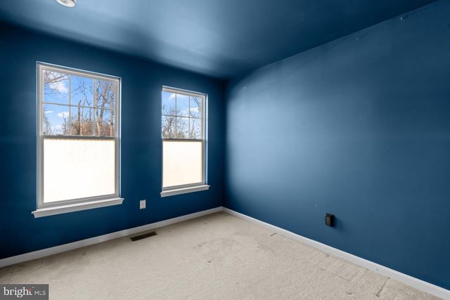43985 EASTGATE VIEW DR, Chantilly, VA 20152