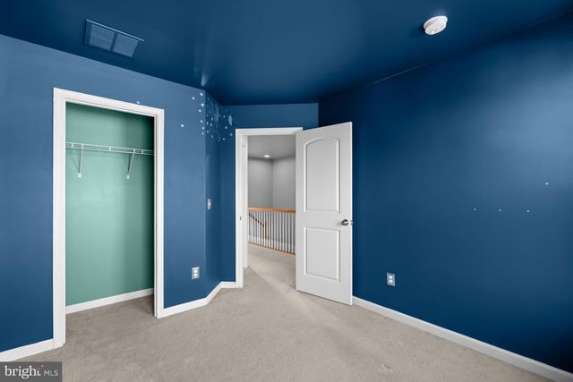 43985 EASTGATE VIEW DR, Chantilly, VA 20152