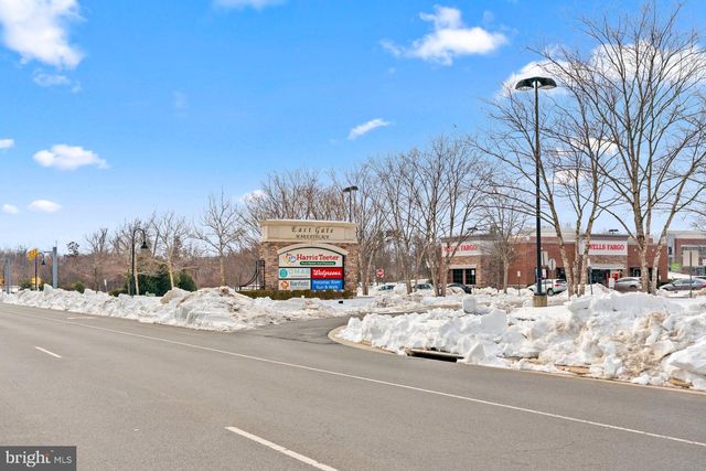 43985 EASTGATE VIEW DR, Chantilly, VA 20152
