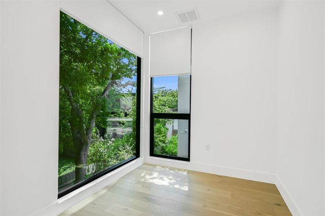 1604 Nash Ave B, Austin, TX 78704