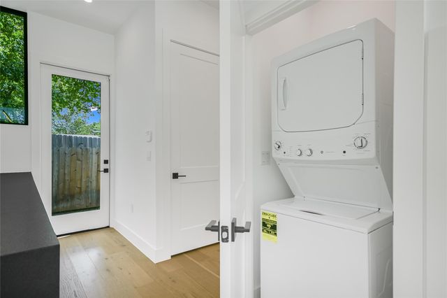 1604 Nash Ave B, Austin, TX 78704