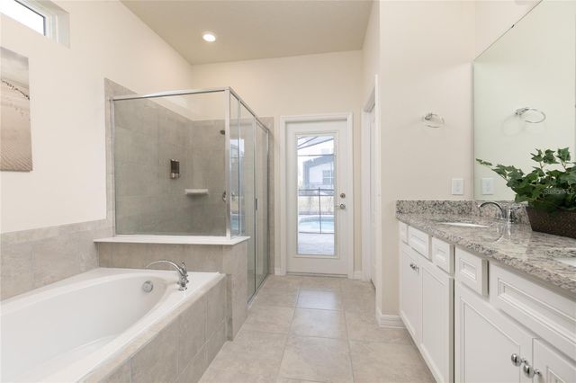 7208 OAKMOSS LOOP, Davenport, FL 33837