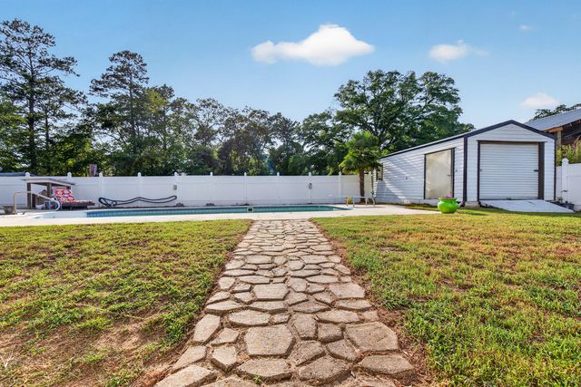 56 Woodlawn Terrace, Bamberg, SC 29003