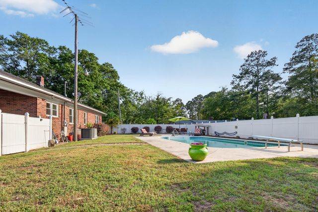 56 Woodlawn Terrace, Bamberg, SC 29003