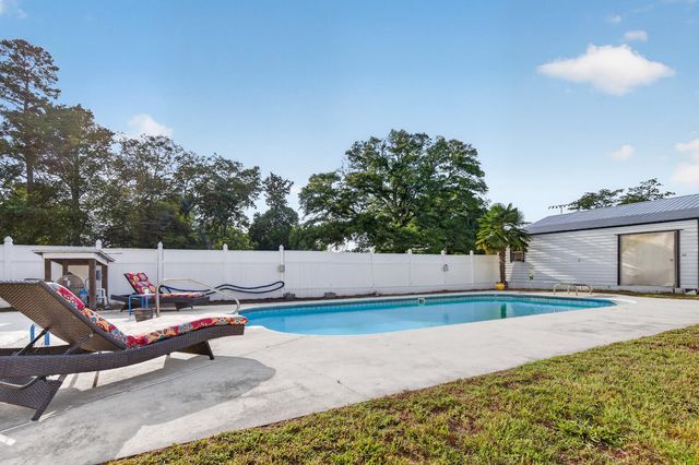 56 Woodlawn Terrace, Bamberg, SC 29003