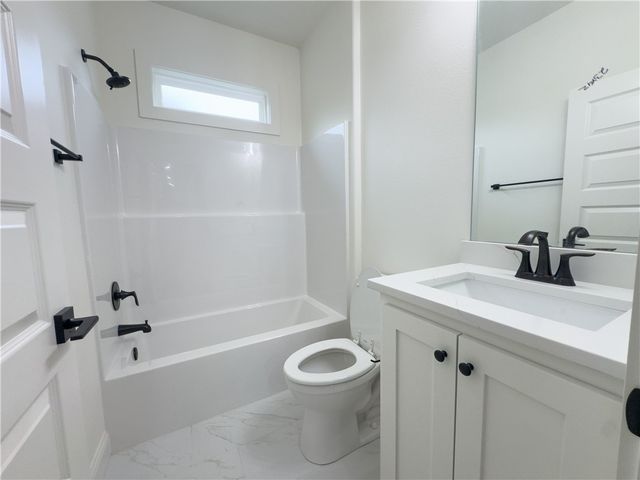 3 Chirnside Lane, Bella Vista, AR 72715