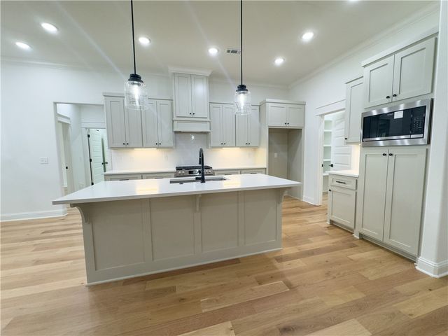 3 Chirnside Lane, Bella Vista, AR 72715