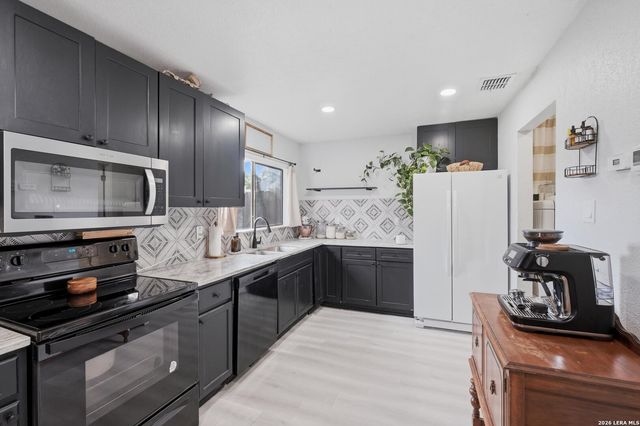 4013 Sun Harbour, San Antonio, TX 78244