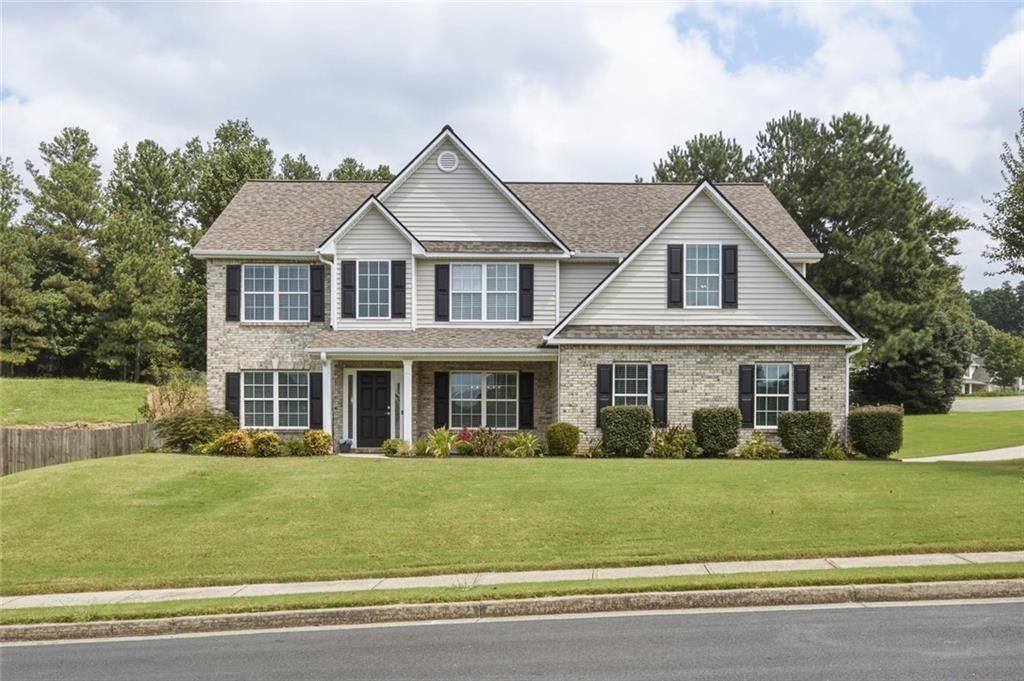 703 Country Grove Lane, Auburn, GA 30011
