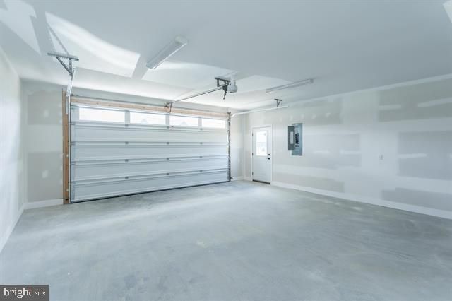 5125 RETRIEVER LN, Mcgaheysville, VA 22840