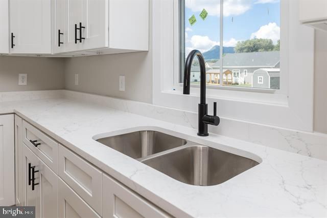 5125 RETRIEVER LN, Mcgaheysville, VA 22840