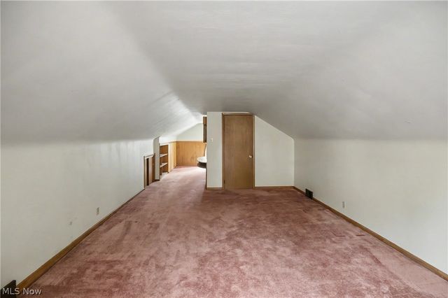 631 Adelaide Avenue NE, Warren, OH 44483