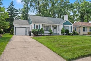 631 Adelaide Avenue NE, Warren, OH 44483