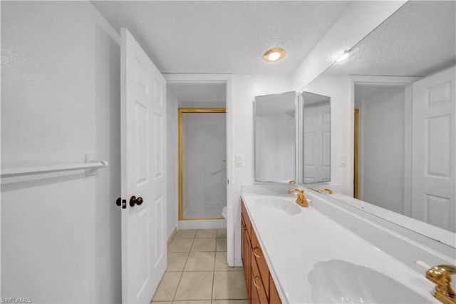 1444 Park Shore CIR # 4, Fort Myers, FL 33901