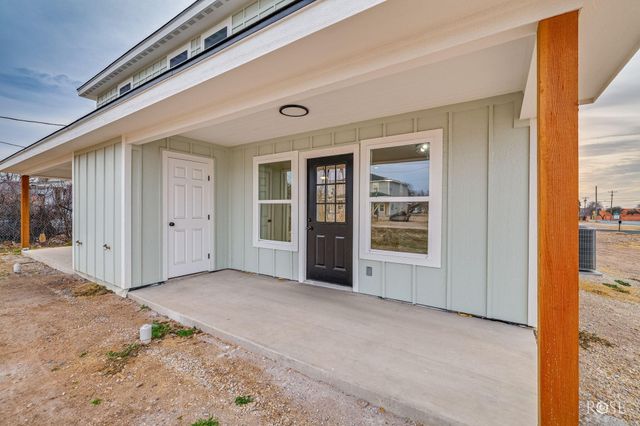 214 W 18th Street, San Angelo, TX 76903