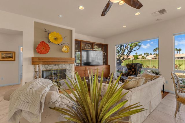 35719 Royal Sage Court, Palm Desert, CA 92211