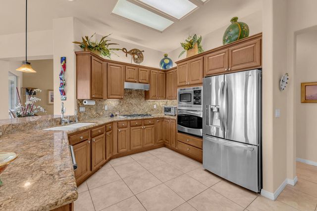 35719 Royal Sage Court, Palm Desert, CA 92211