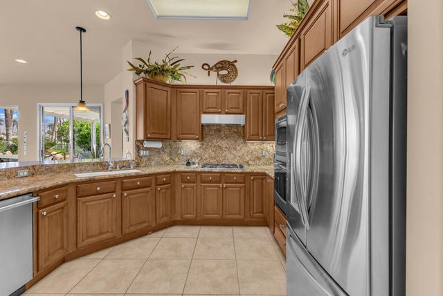 35719 Royal Sage Court, Palm Desert, CA 92211