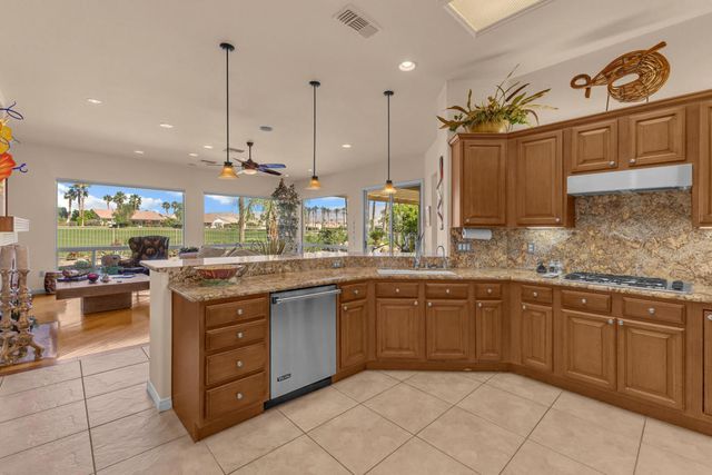 35719 Royal Sage Court, Palm Desert, CA 92211