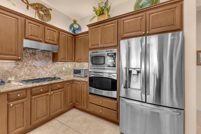 35719 Royal Sage Court, Palm Desert, CA 92211