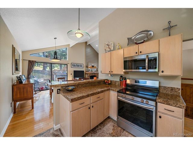 1013 Arrow Wood Dr, Golden, CO 80401