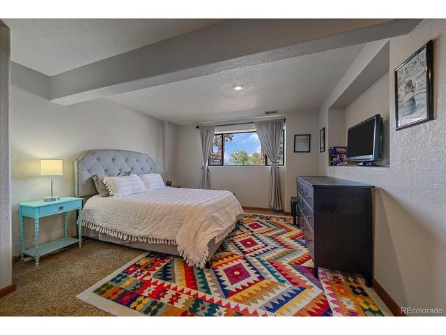 1013 Arrow Wood Dr, Golden, CO 80401