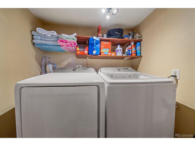 1013 Arrow Wood Dr, Golden, CO 80401