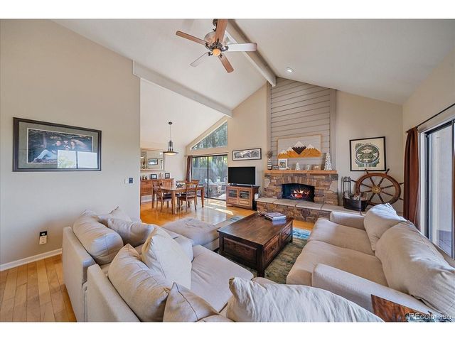 1013 Arrow Wood Dr, Golden, CO 80401