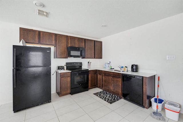 8612 Cottage Creek Drive 13, Fort Worth, TX 76123