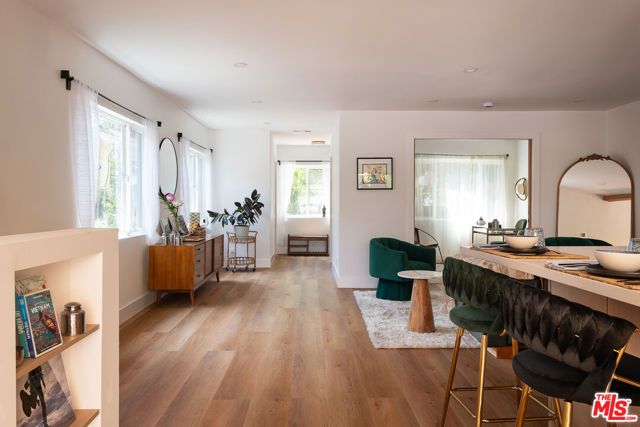 1506 N Benton Way, Los Angeles, CA 90026