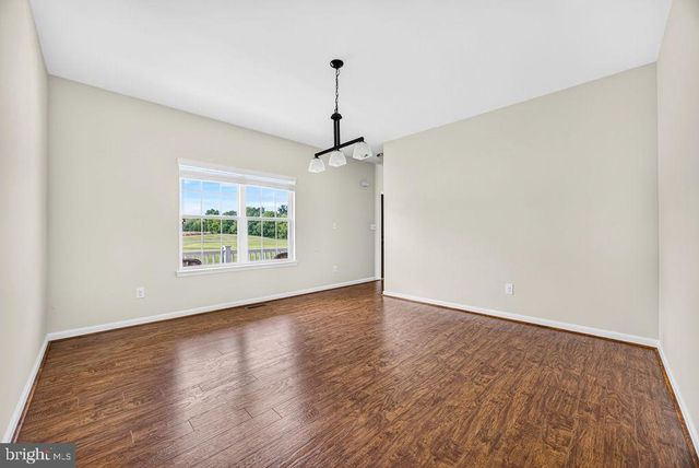 1234 CADENCE WAY, Midland, VA 22728