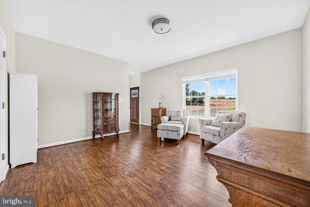 1234 CADENCE WAY, Midland, VA 22728